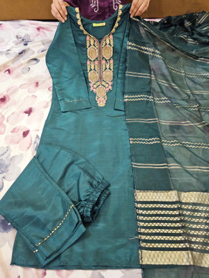 Avnisa Enterprise Embroidered Kurta, Trouser/Pant & Dupatta Set