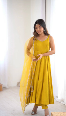 CULTISE QUEEN Solid, Embellished Anarkali Kurta, Bottom & Dupatta Set