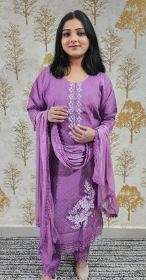 Sai Shristy Trends Solid Kurta, Trouser/Pant & Dupatta Set