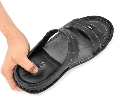 Softio Men Sandals(Black , 10)