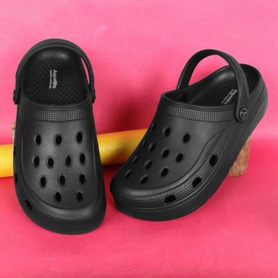Aqualite Men Clogs(Black , 7)