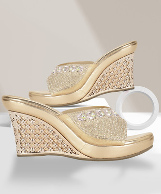 Bata Women Wedges(Gold , 6)