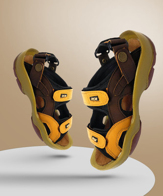 Wombley Men Sandals(Beige , 7)