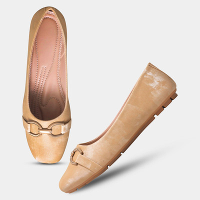 PEEK Women Bellies(Beige , 8)