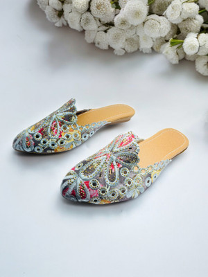 Fabbmate Women Flats(Silver , 4)
