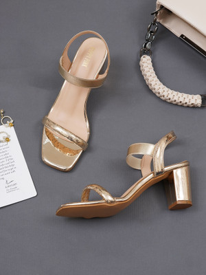 POPPY PINK Women Wedges(Gold , 8)