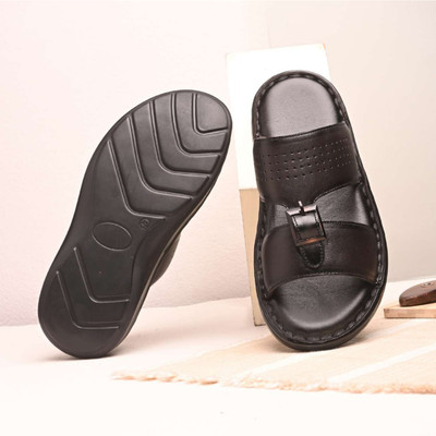 LUXE BARGE Men Sandals(Brown , 6)