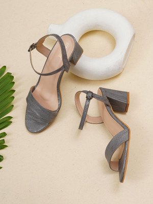 POPPY PINK Women Heels(Grey , 8)