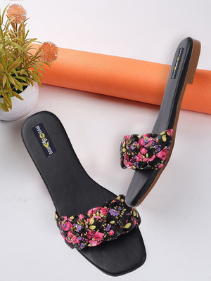 Bambam Women Flats(Multicolor , 4)