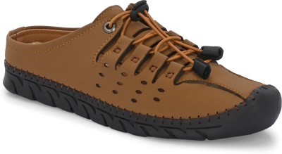 Bucik Men Sandals(Tan , 8)