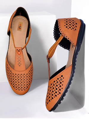 UK Collection Women Bellies(Tan , 4)