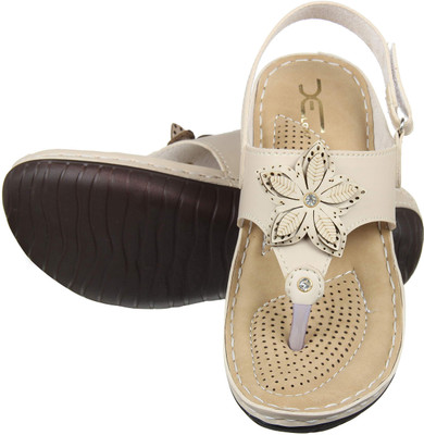 XE Looks Women Bellies(Beige , 38 Euro)