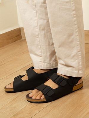 BIG FOX Men Sandals(Black , 8)