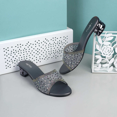 METRO Women Casual(Grey , 5)