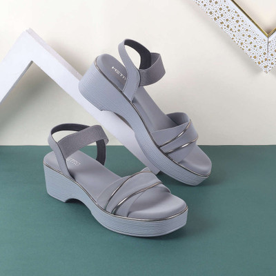 METRO Women Heels(Grey , 4)