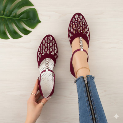 RuWin FASHION Women Wedges(Maroon , 3)