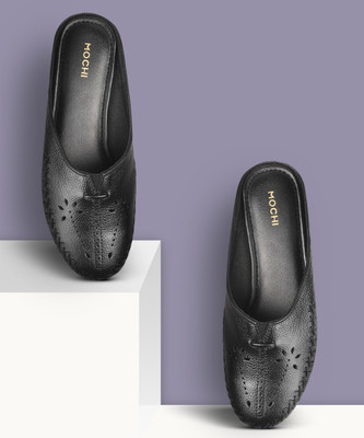 MOCHI Women Flats(Black , 8)
