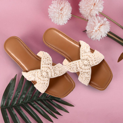 Kehkasha Women Flats(White , 4)