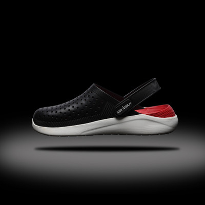 Free Kicks Men Clogs(Black, Red , 7)