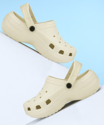 Pennen Women Clogs(Beige , 7)