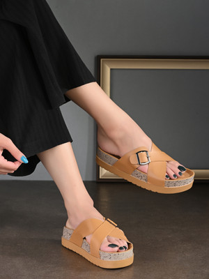 CORSICA Women Wedges(Beige , 5)