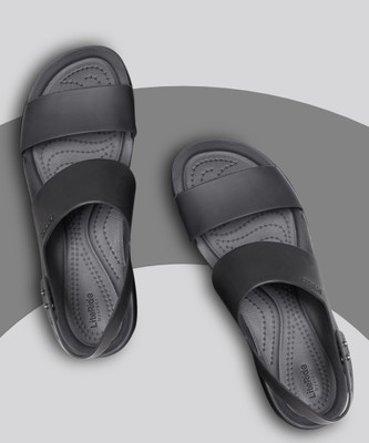 CROCS Brooklyn Women Wedges(Black , 4)