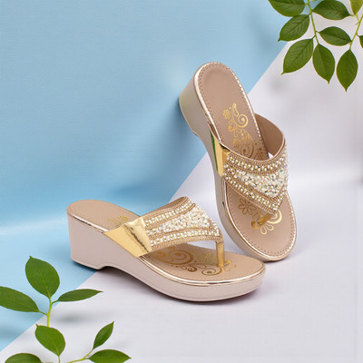 Solemate Women Wedges(Gold , 7)