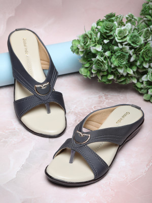 Global India Women Flats(Black, Grey , 7)