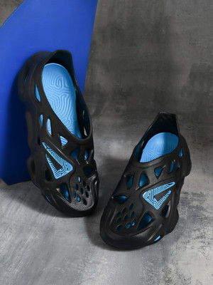 Impakto Men Clogs(Black , 9)