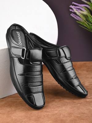 PROVOGUE Men Sandals(Black , 6)