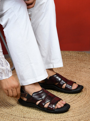STEPHORN Leather Sandals Cushioned Footbed with Adjustable Strap Casual Sandal Men Sandals(Black , 8)