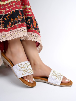 SHOETOPIA Women Flats(White , 4)