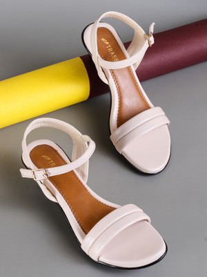 TRASE Women Heels(Off White , 4)