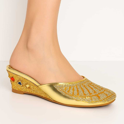 Madam Choice Women Wedges(Multicolor , 6)