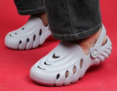 GRIPTON Men Clogs(Grey , 6)