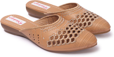 SHOKIYA Women Bellies(Beige , 5)