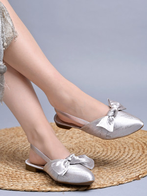 SHOETOPIA Women Flats(Silver , 5)