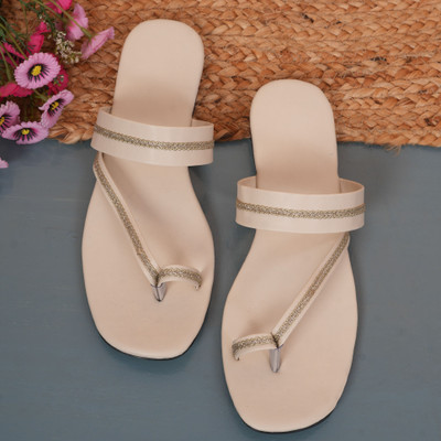 Ramkudi Women Flats(White , 4)