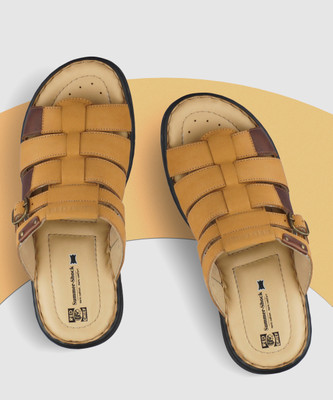 RED CHIEF Men Sandals(Multicolor , 6)