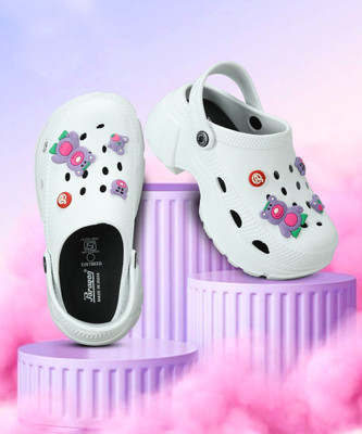 Paragon Women Clogs(White , 8)