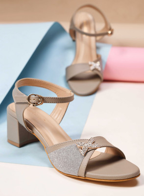 Dressberry Women Heels(Khaki , 3)