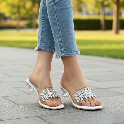 tripple patti Women Heels(White , 9)