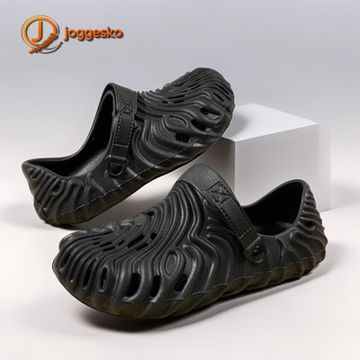 Joggesko Men Clogs(Black , 6)
