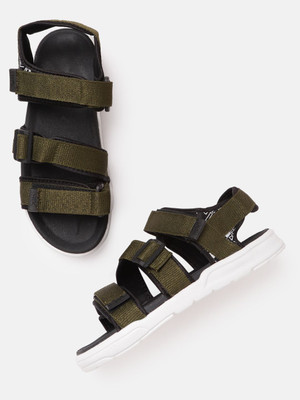 HRX by Hrithik Roshan Men Sandals(Green, Black , 6)