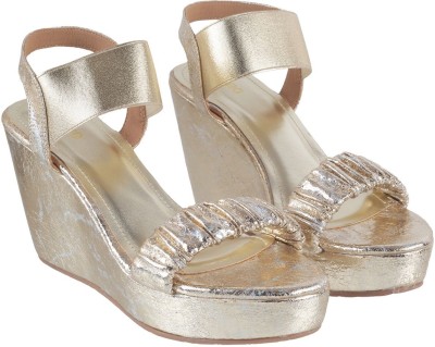 METRO Women Wedges(Gold , 4)