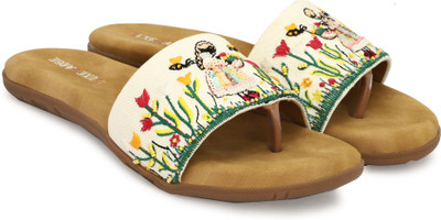 LUXE BARGE Women Flats(Off White , 6)