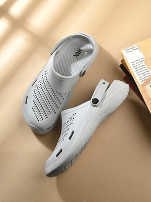 HRX by Hrithik Roshan Men Clogs(Grey , 10)