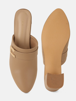 CHEMISTRY Women Heels(Beige , 7)