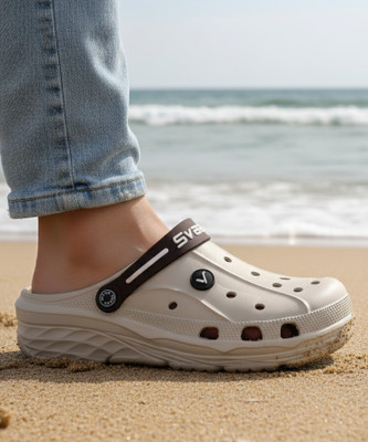 Svaar Men Clogs(Beige , 9)