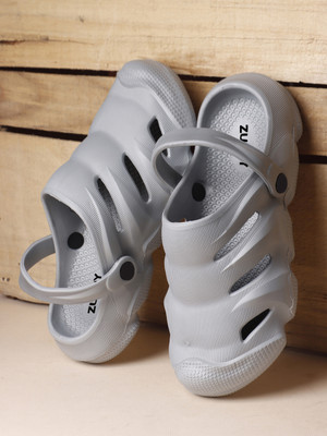Zuery Men Clogs(Grey , 7)
